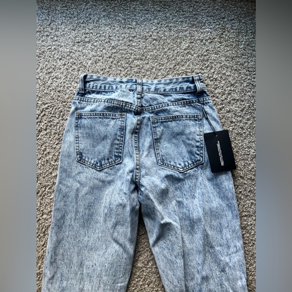 Pretty Little Thing Ice Blue Distressed Split Hem Jeans - Picture 2 of 4